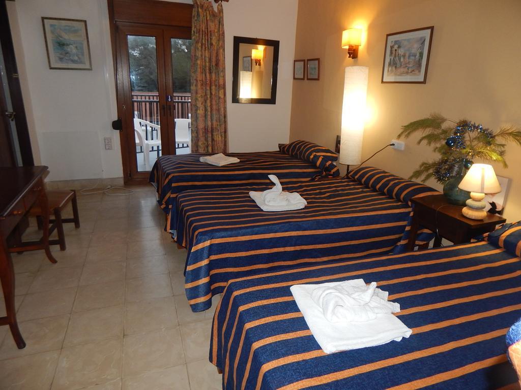 Residencia Santiago Mallorca Cala Figuera  Exterior photo